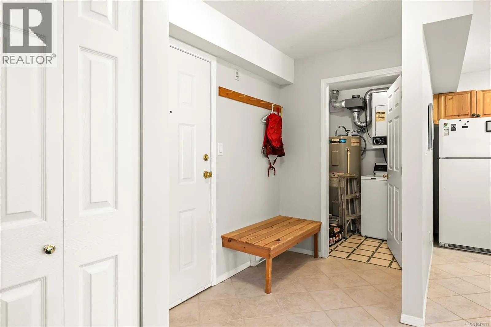 215 1320 Henry Rd