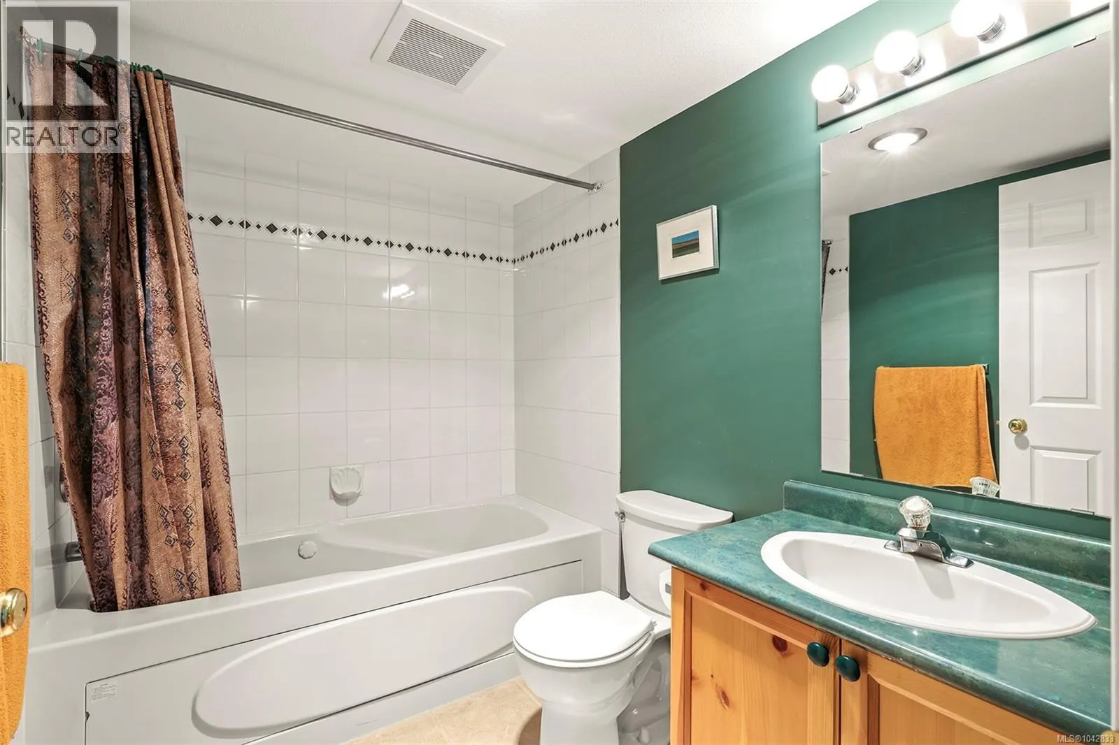 215 1320 Henry Rd