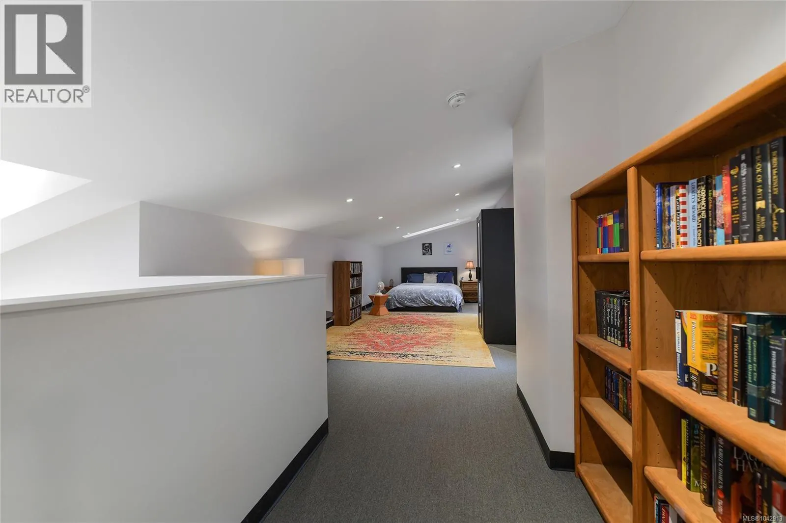 851 Sayward Rd