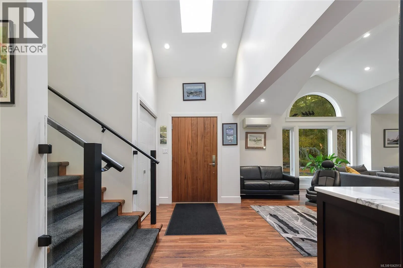 851 Sayward Rd