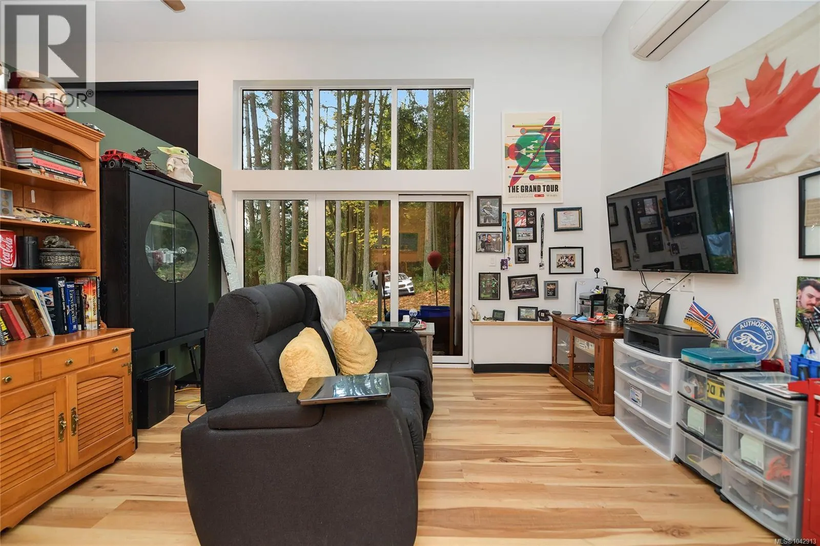 851 Sayward Rd