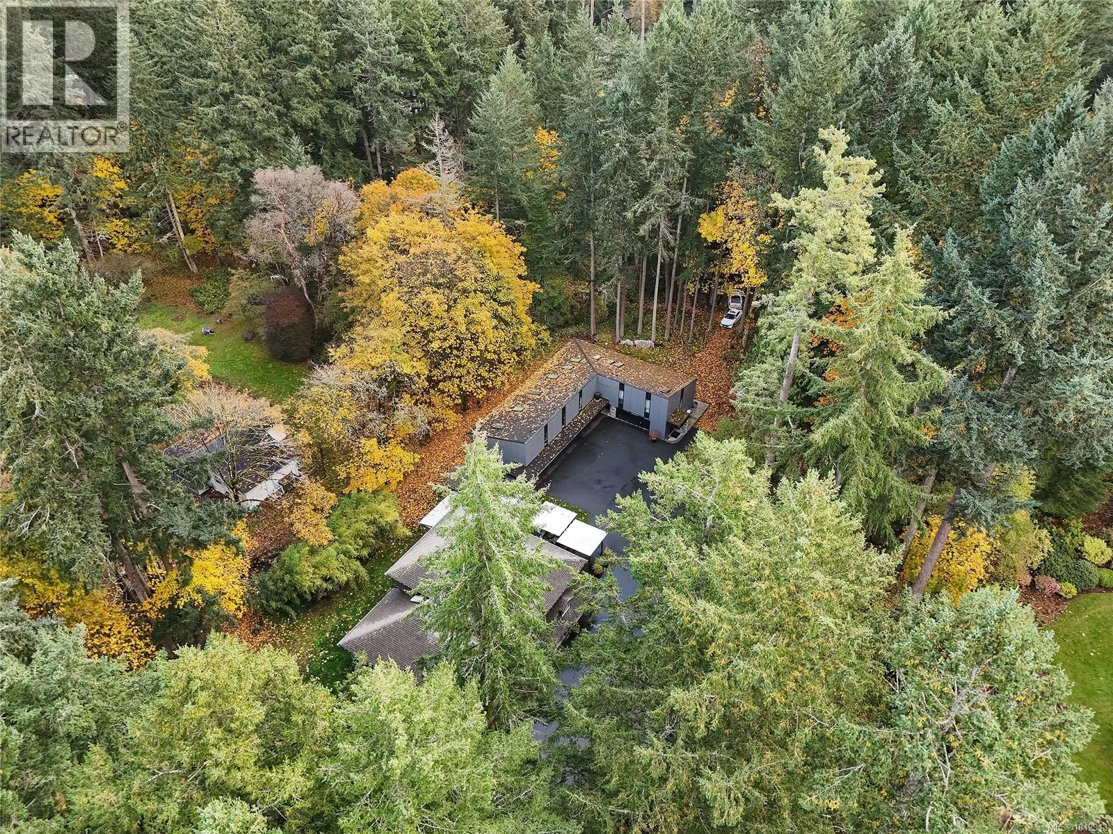 851 Sayward Rd