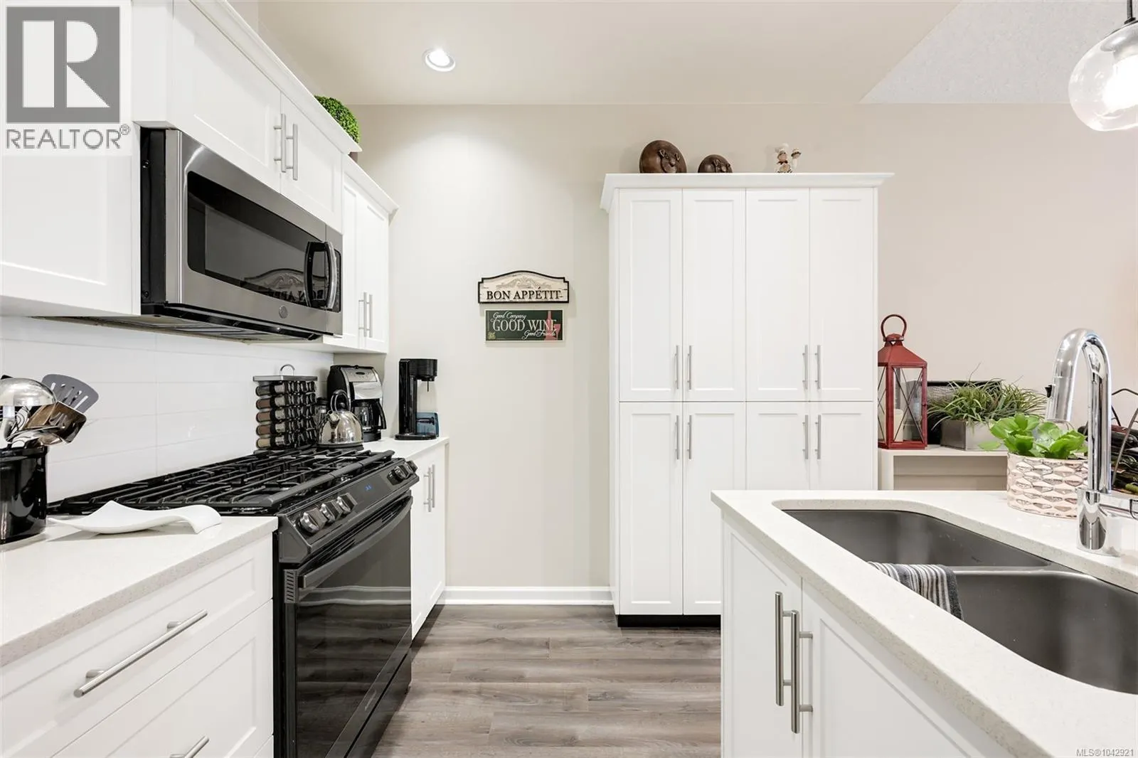 2316 Magnolia Lane