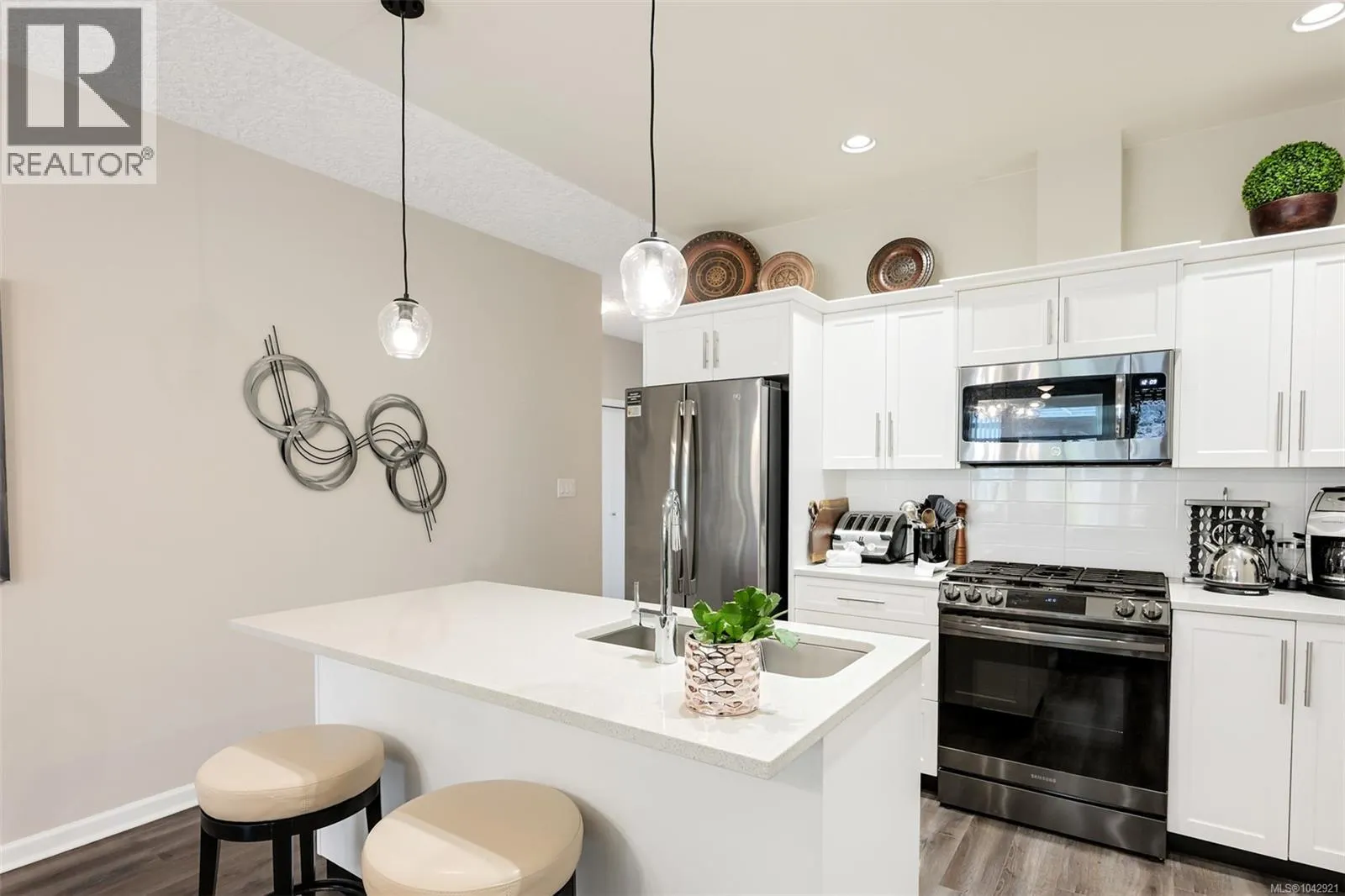 2316 Magnolia Lane