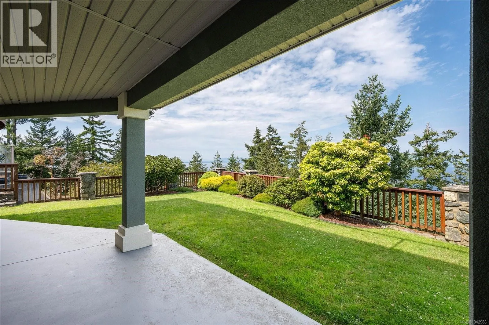 3709 Glen Oaks Dr
