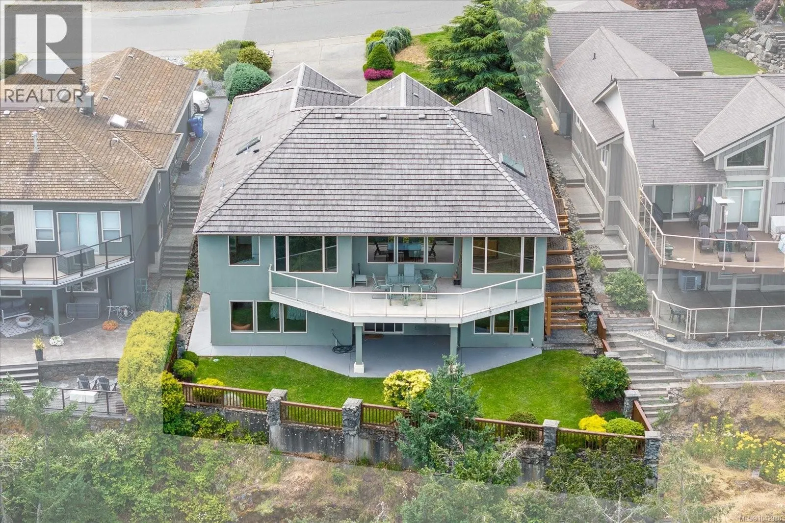 3709 Glen Oaks Dr