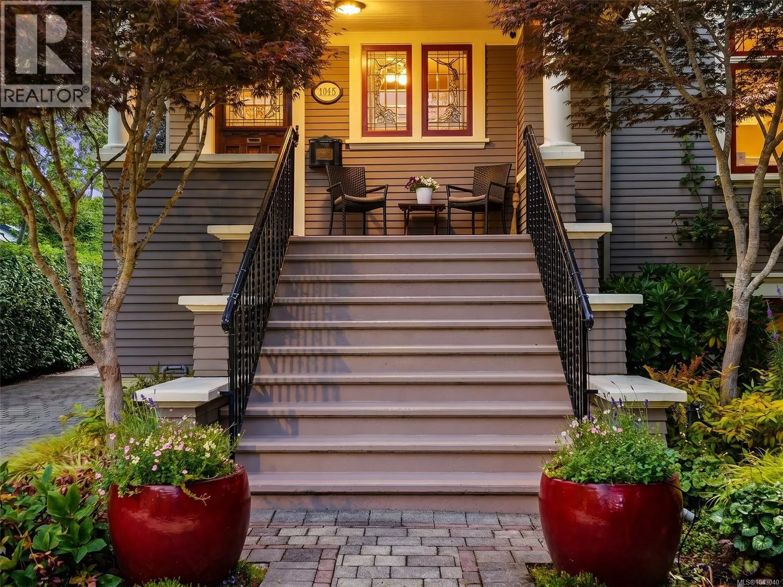 1043 St. Patrick St
