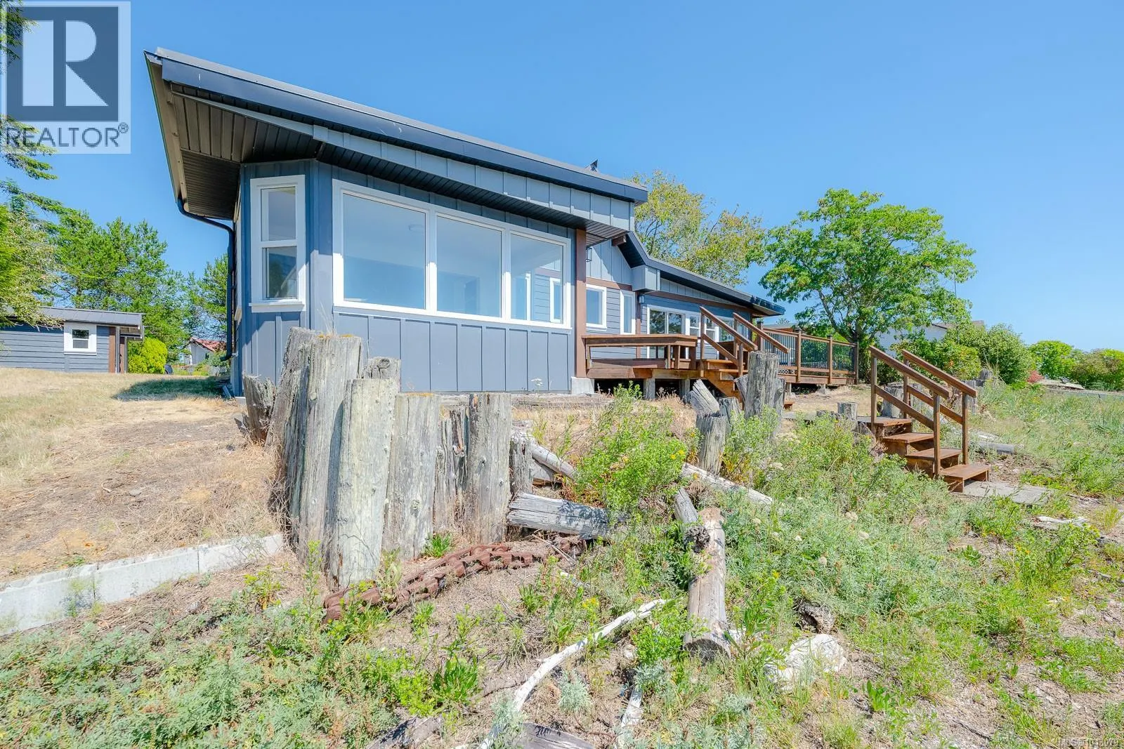 5492 Deep Bay Dr