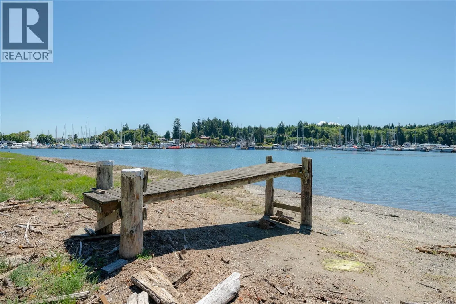 5492 Deep Bay Dr