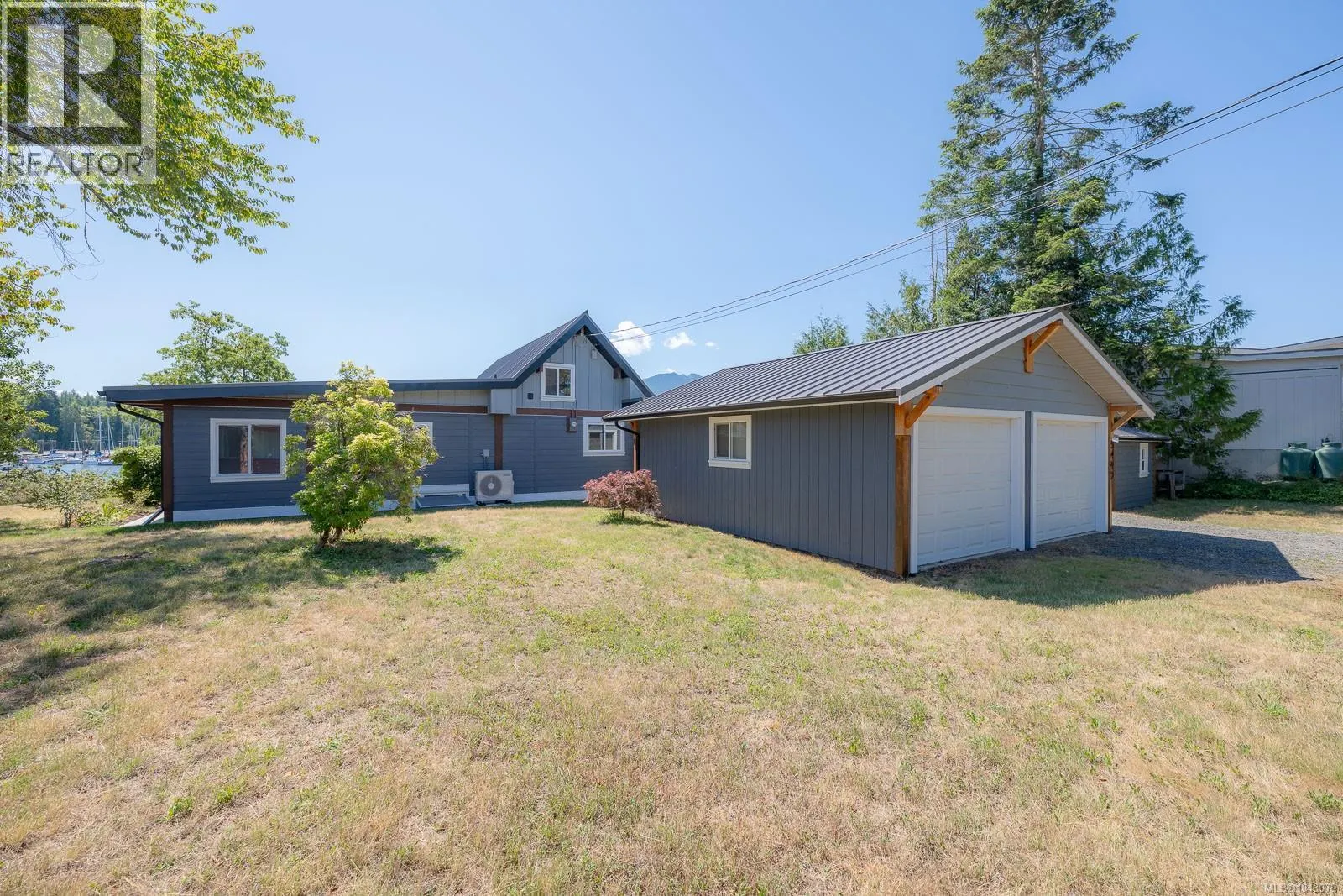 5492 Deep Bay Dr