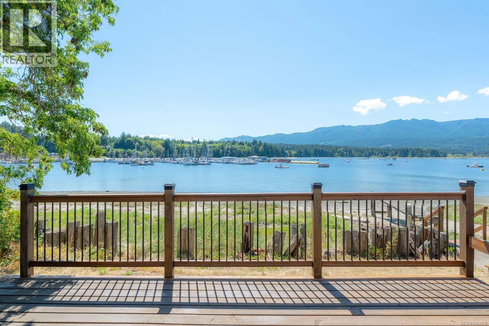 5492 Deep Bay Dr