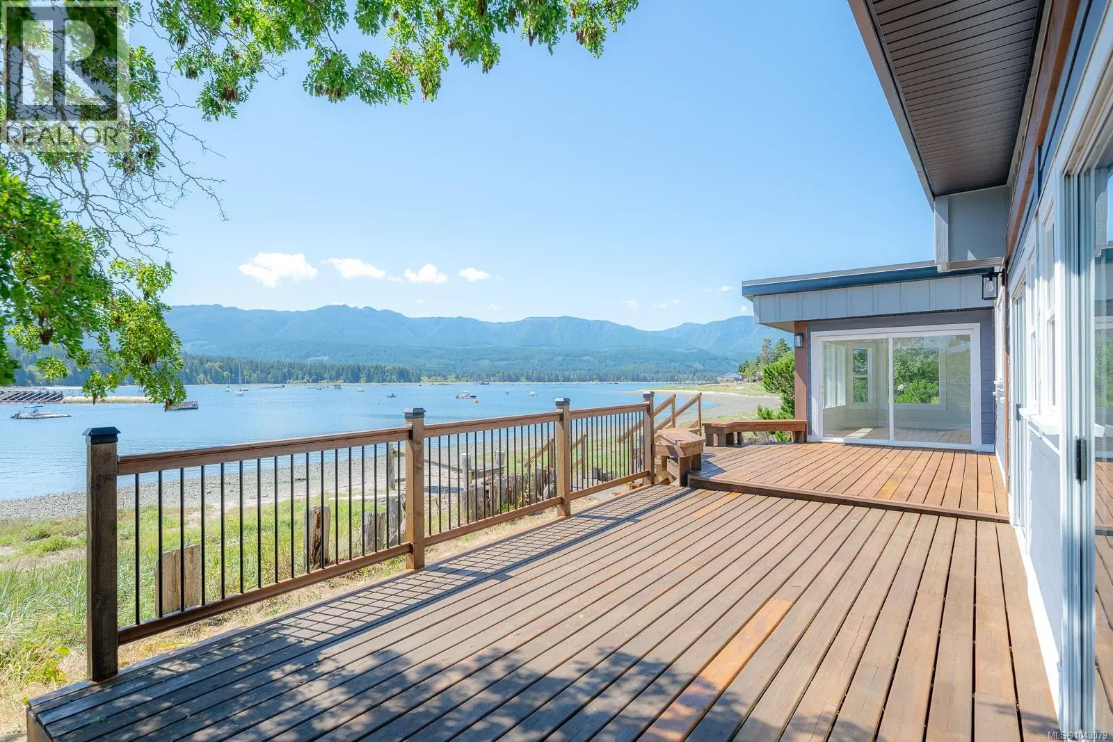 5492 Deep Bay Dr