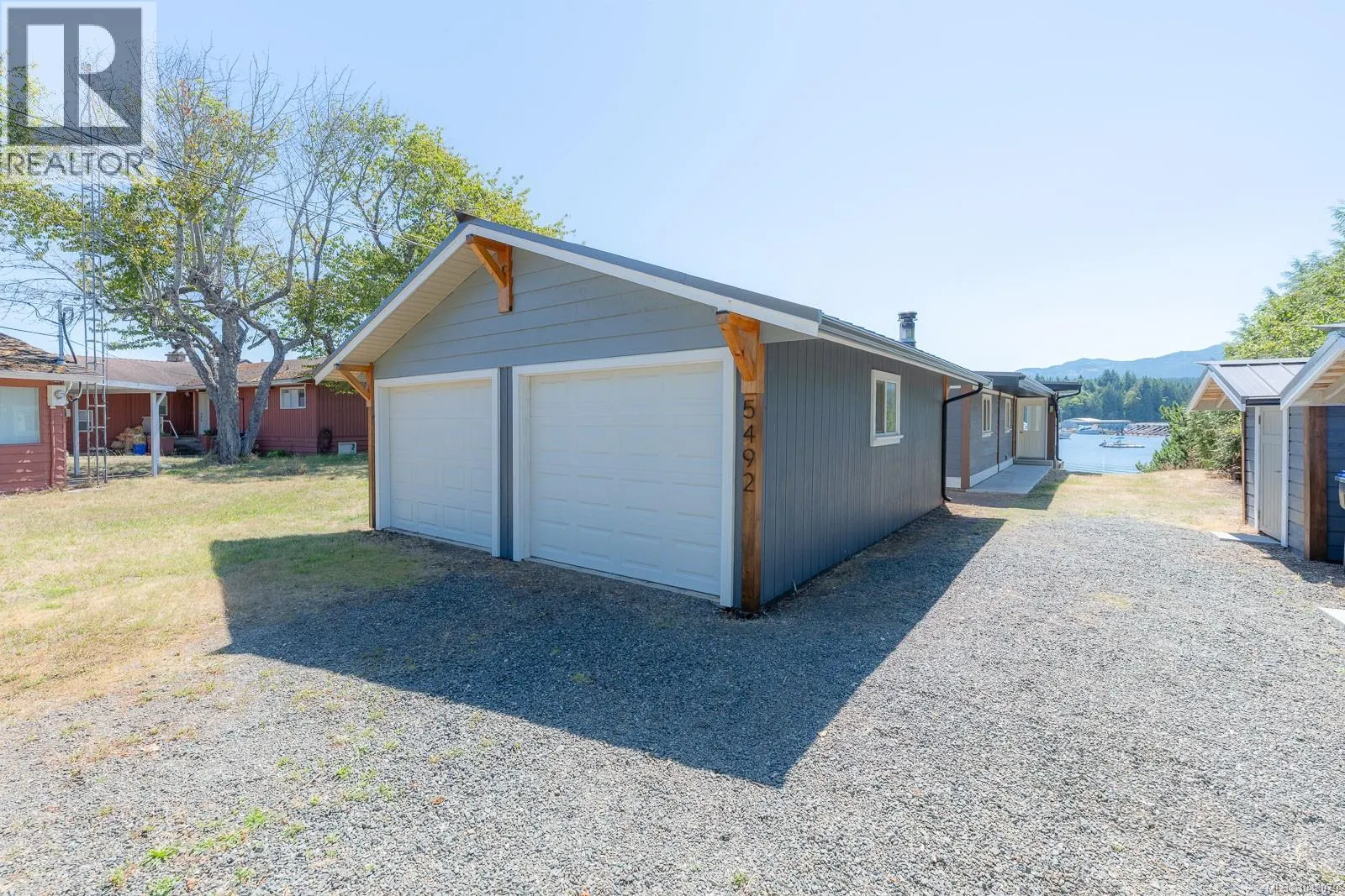 5492 Deep Bay Dr