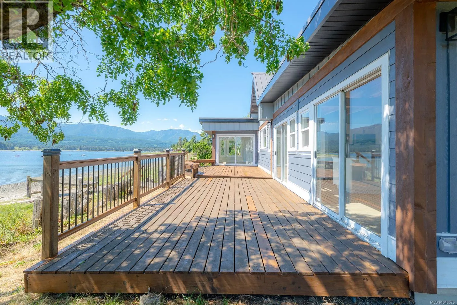 5492 Deep Bay Dr