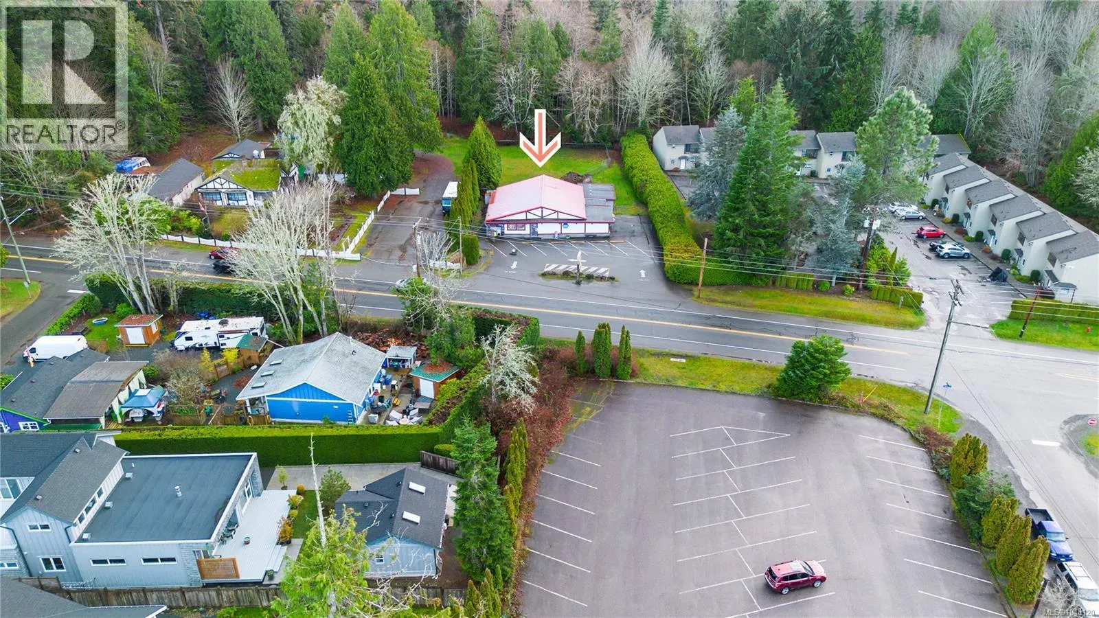 3346 Island Hwy W