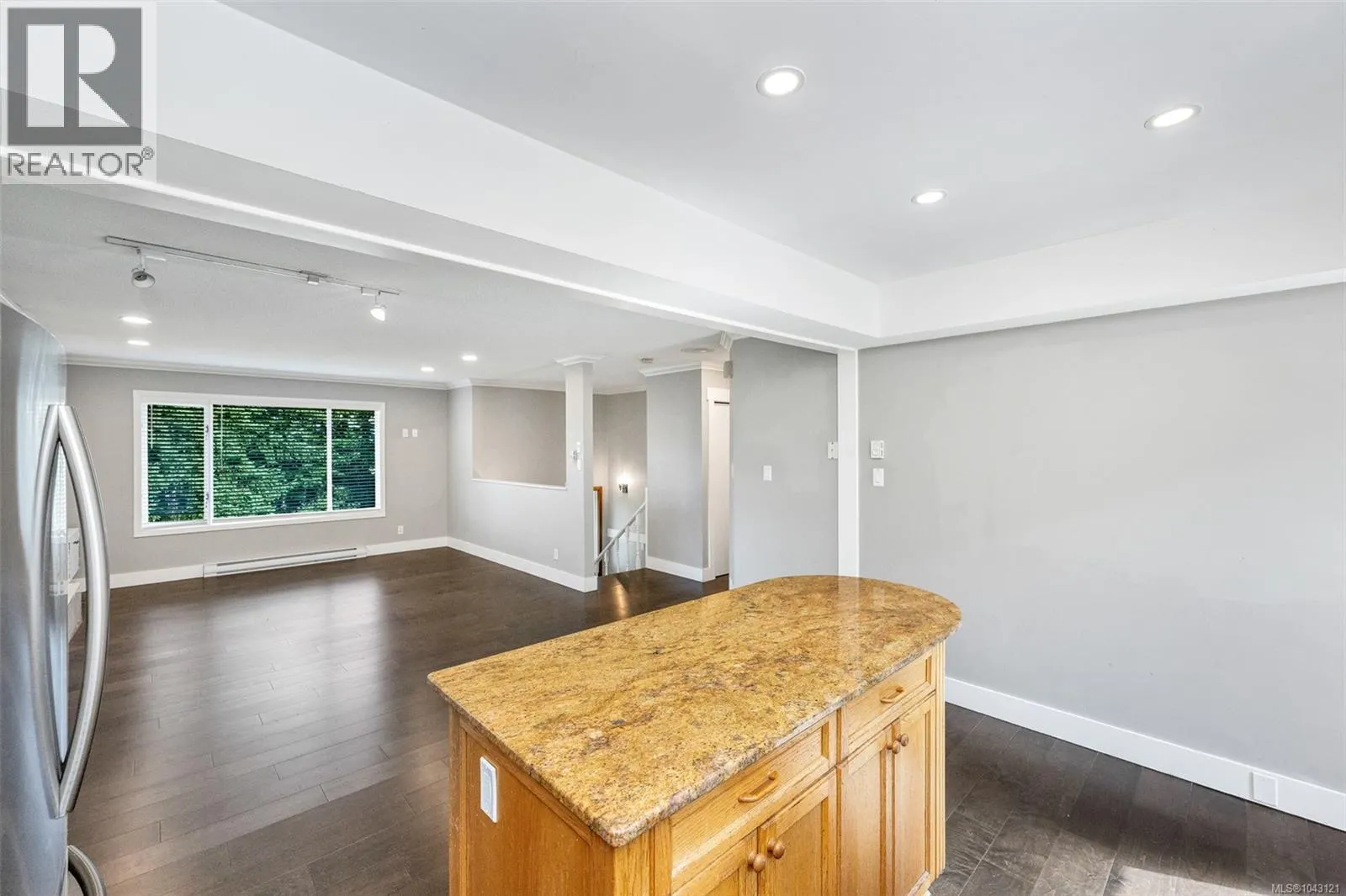1488 Kingsview Rd