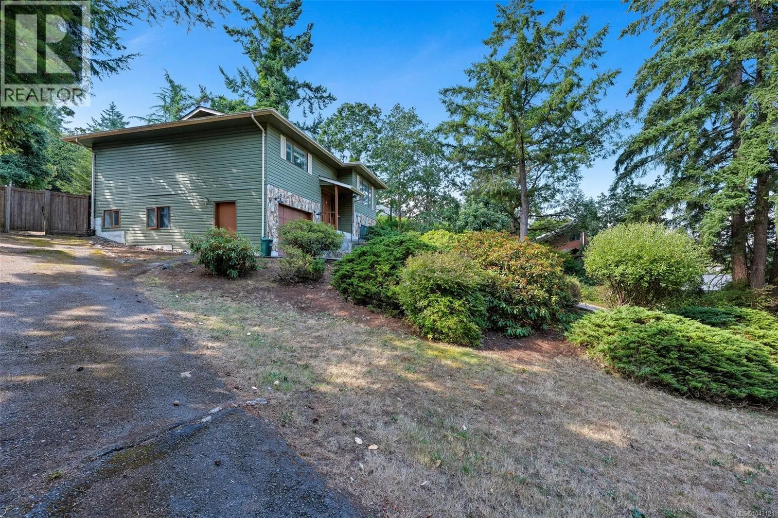 1488 Kingsview Rd