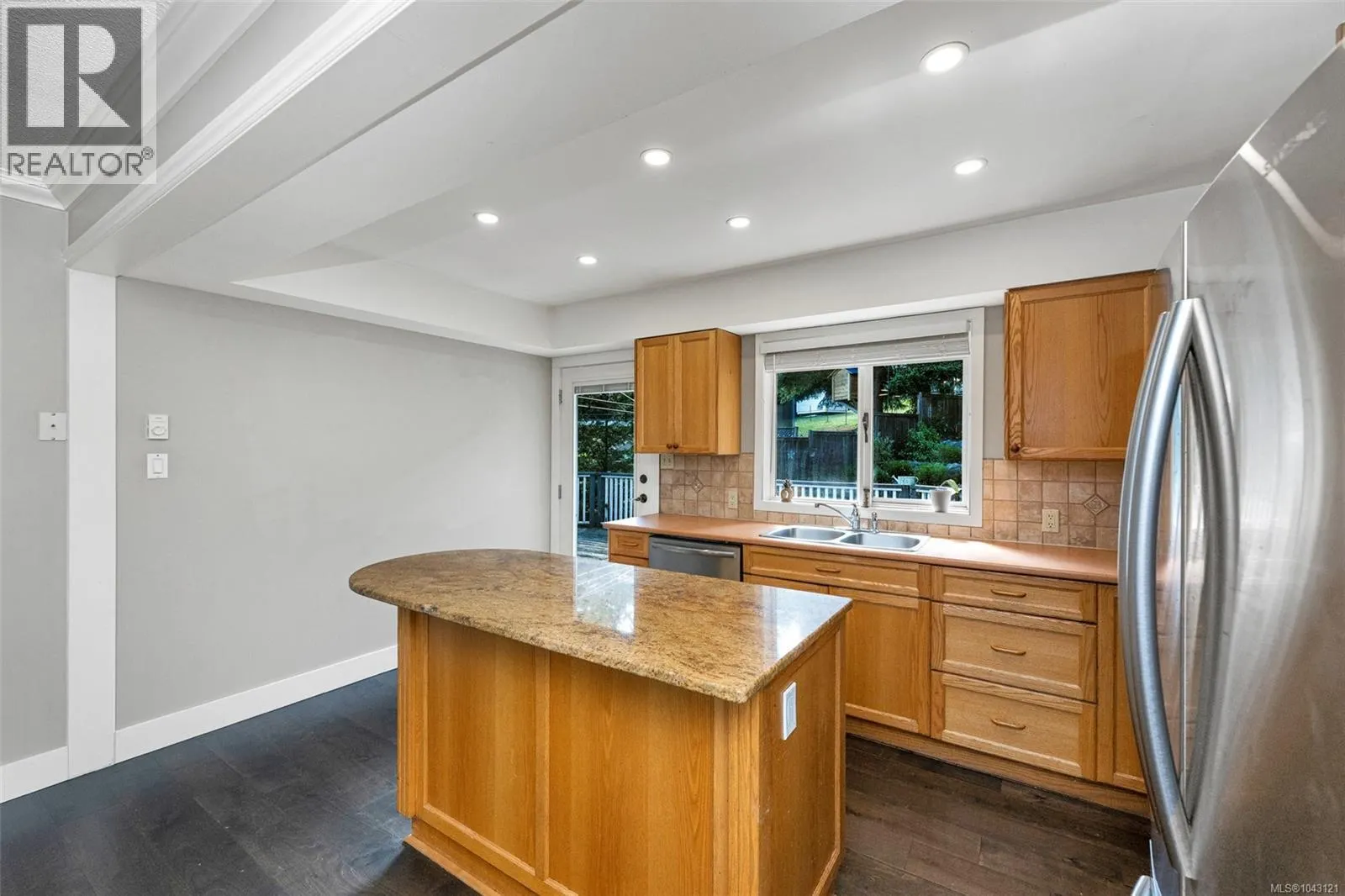 1488 Kingsview Rd