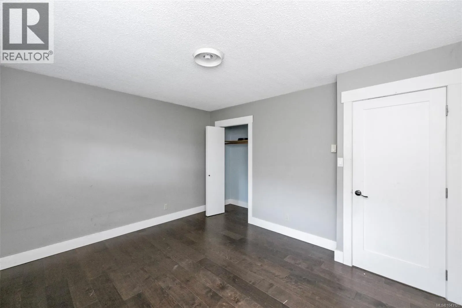 1488 Kingsview Rd