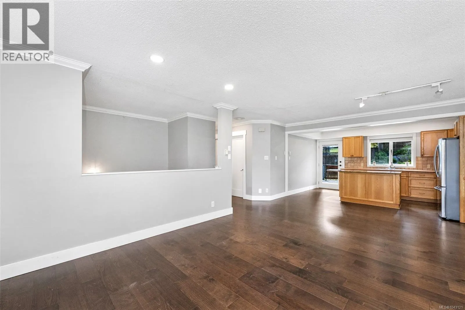 1488 Kingsview Rd