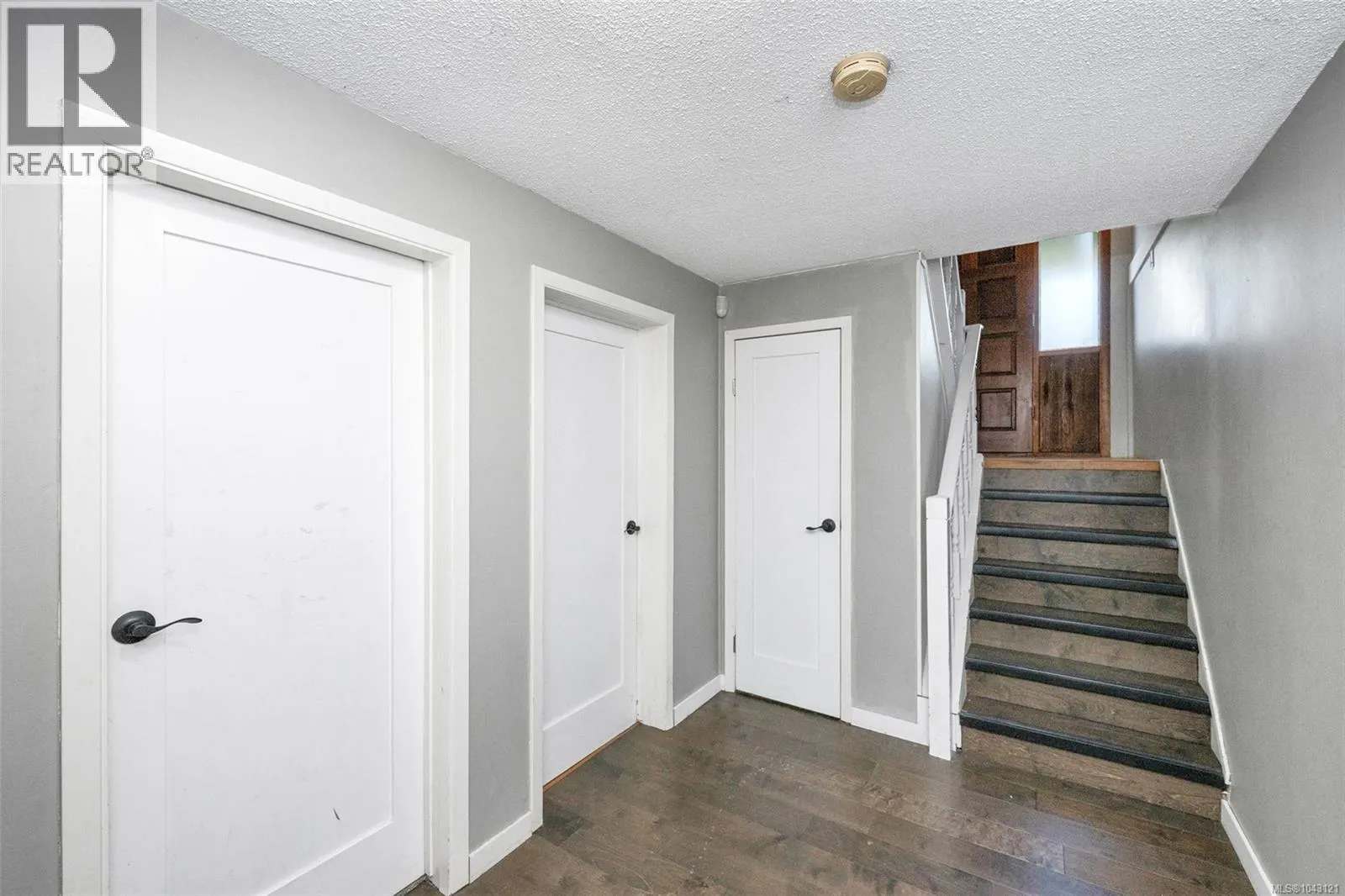 1488 Kingsview Rd