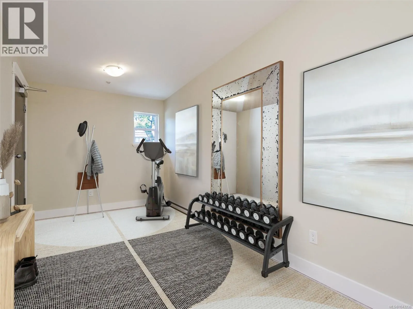302 6981 East Saanich Rd