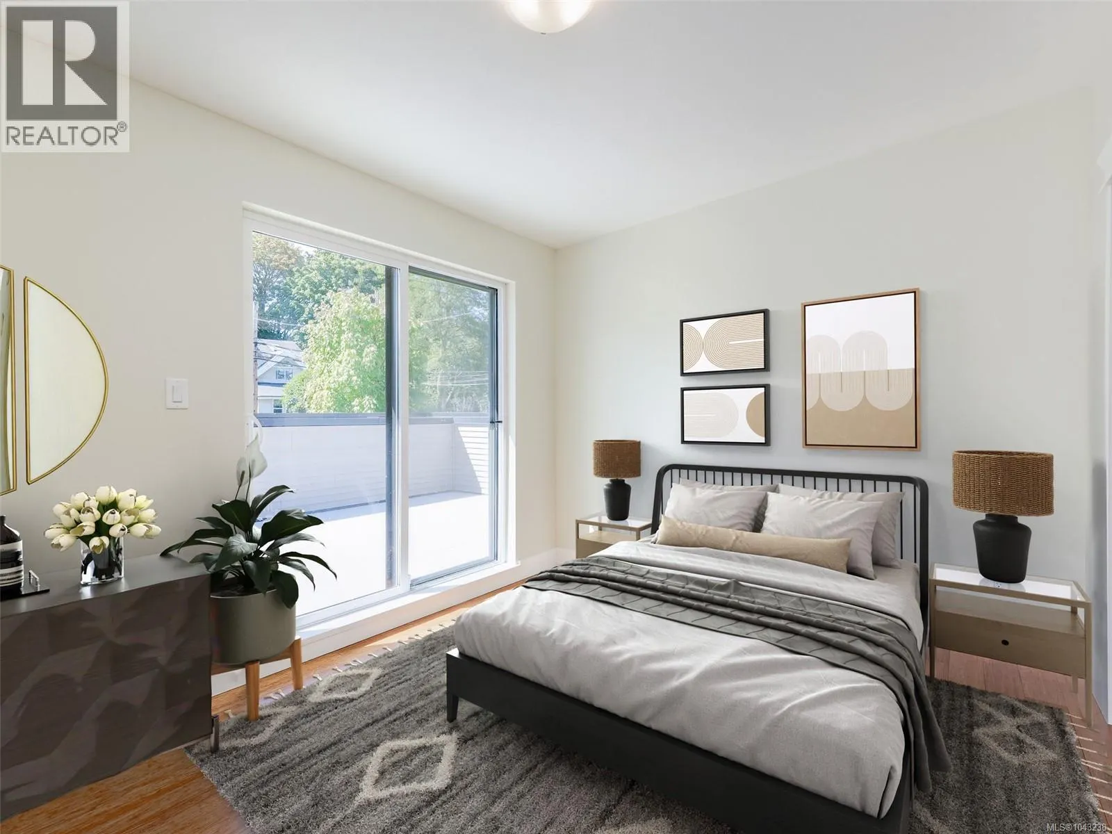 302 6981 East Saanich Rd