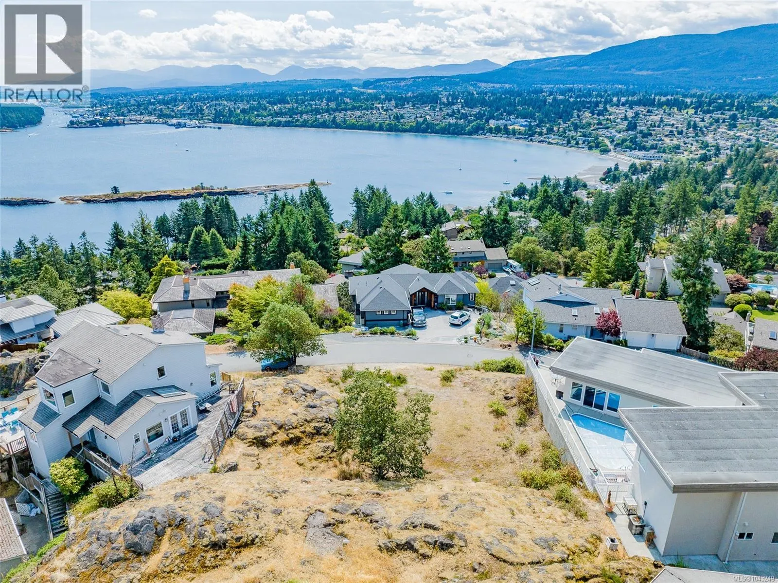 161 Canterbury Cres