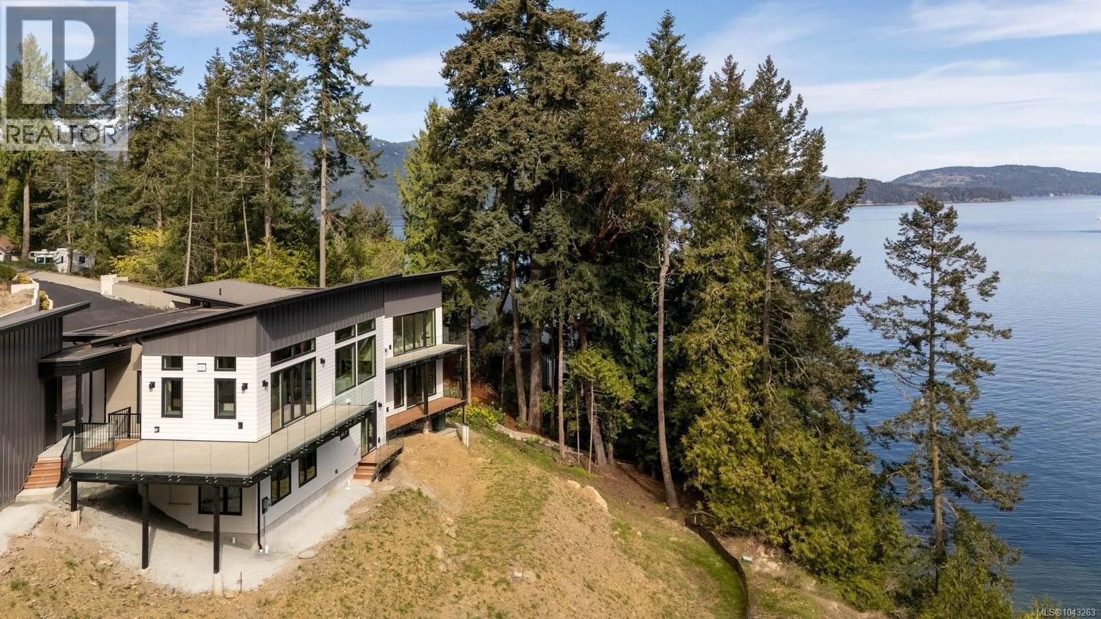 1677 Lands End Rd