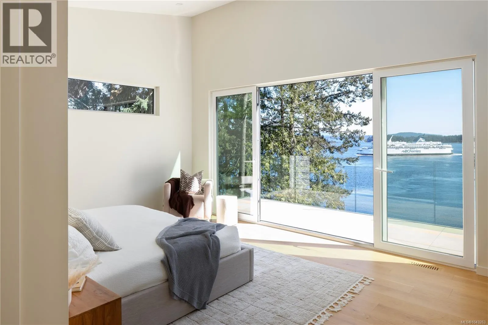1677 Lands End Rd