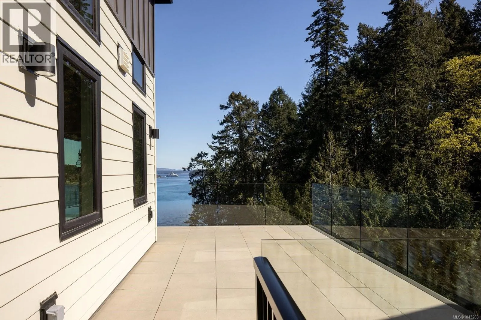 1677 Lands End Rd