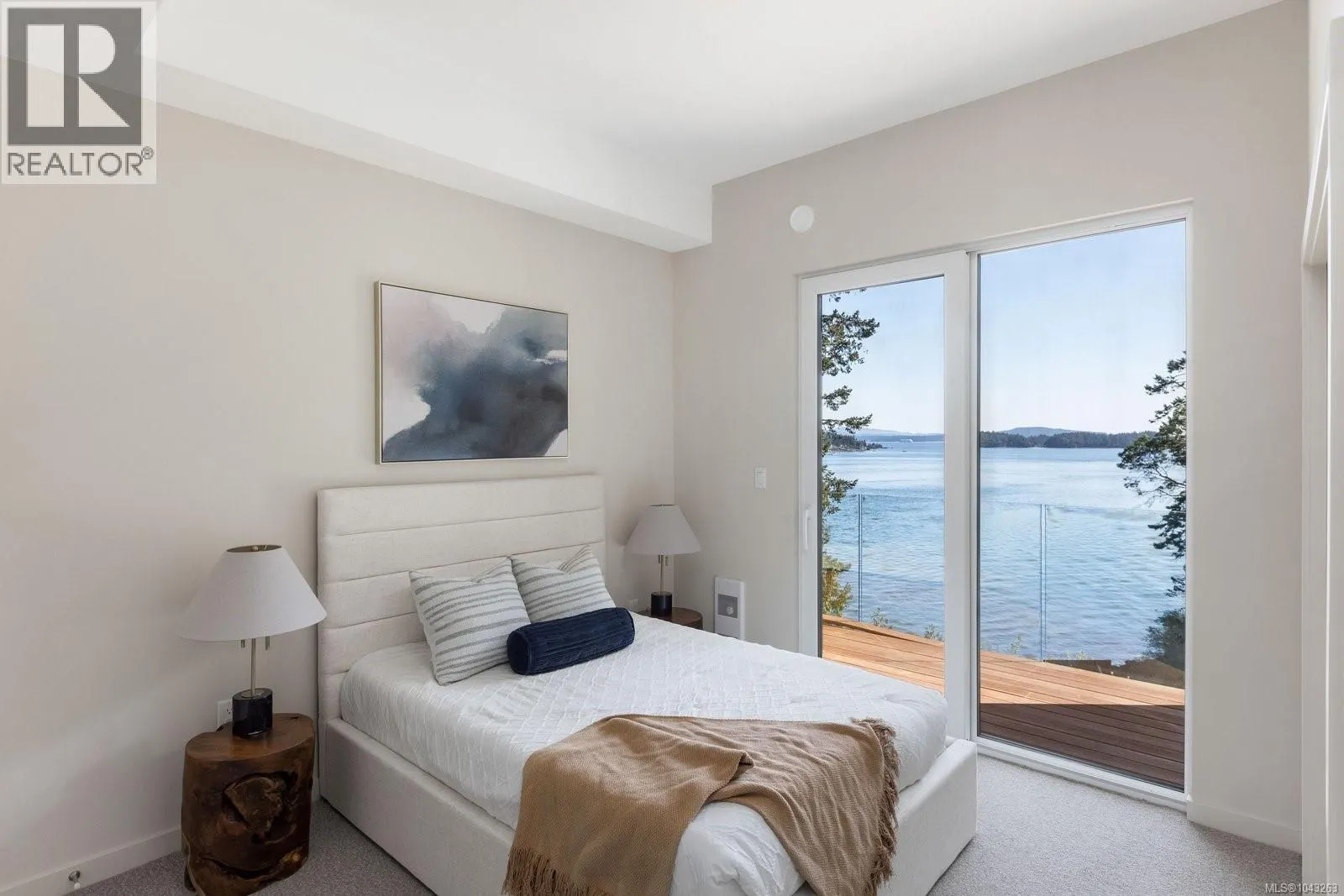 1677 Lands End Rd