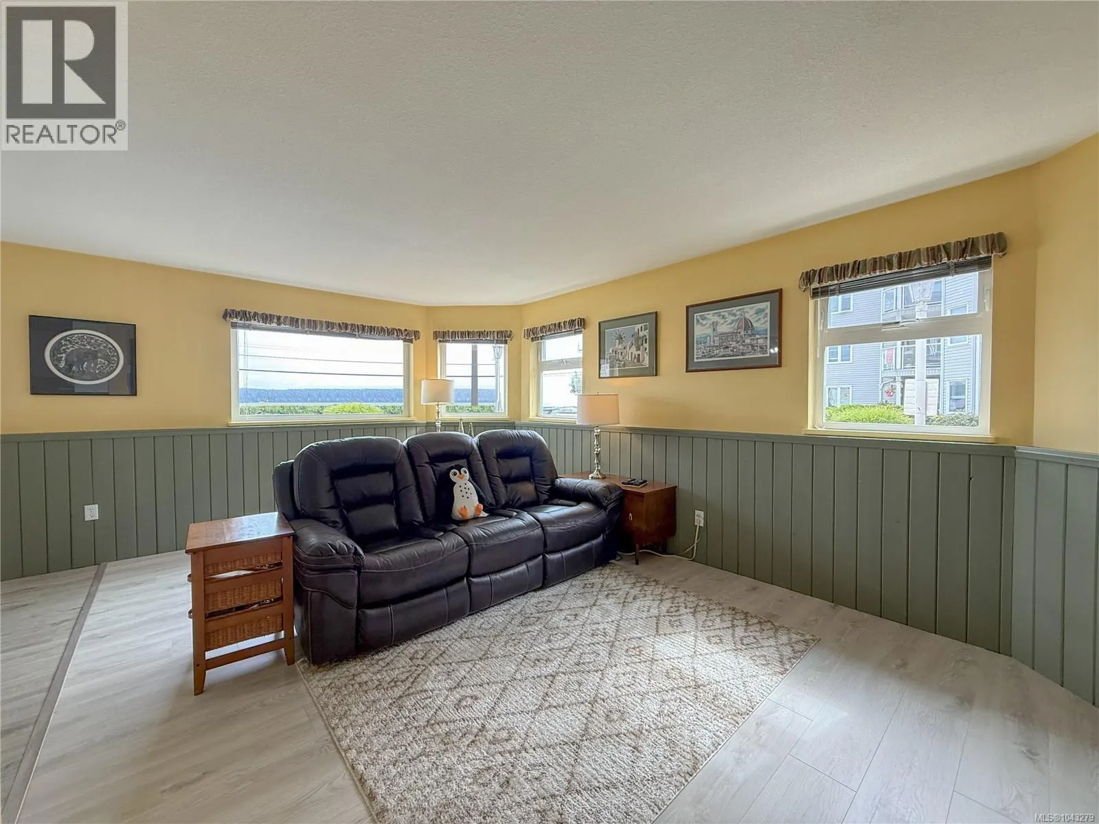 104a 650 Island Hwy S