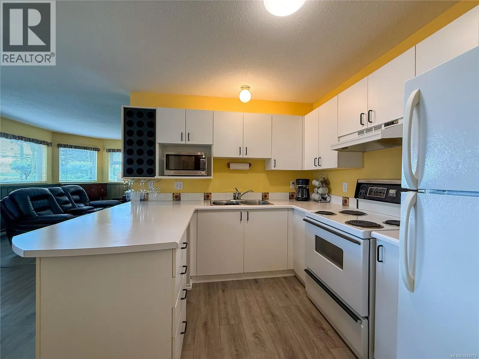 104a 650 Island Hwy S