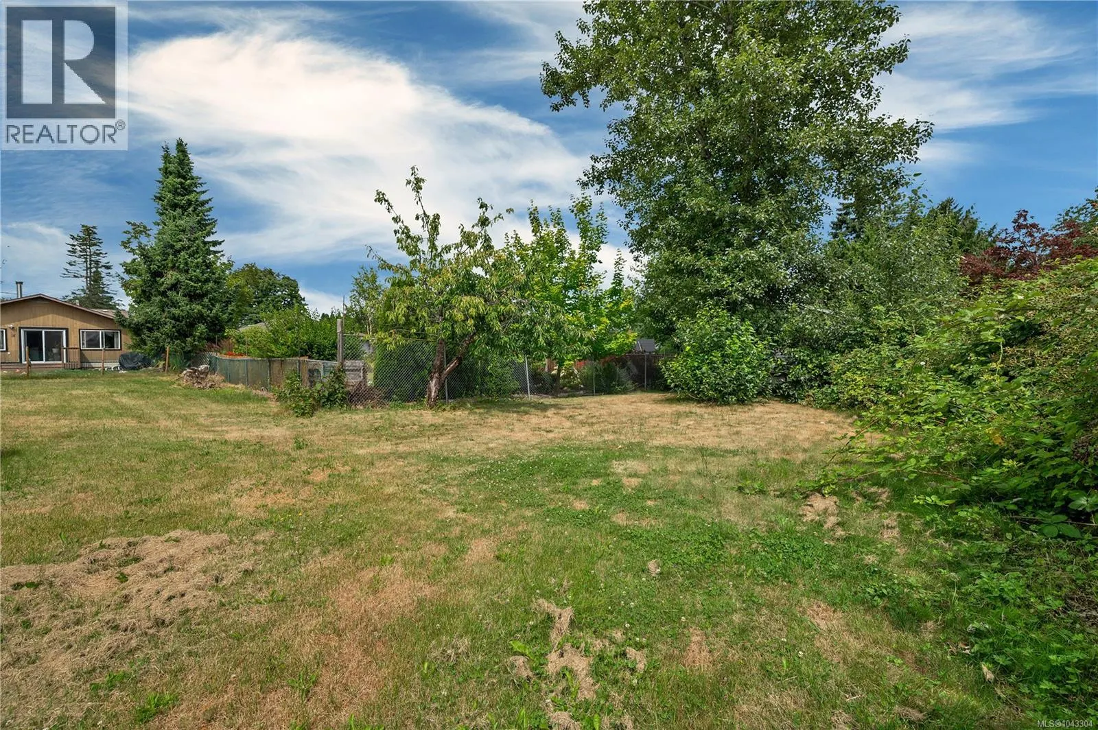 221 Hilchey Rd