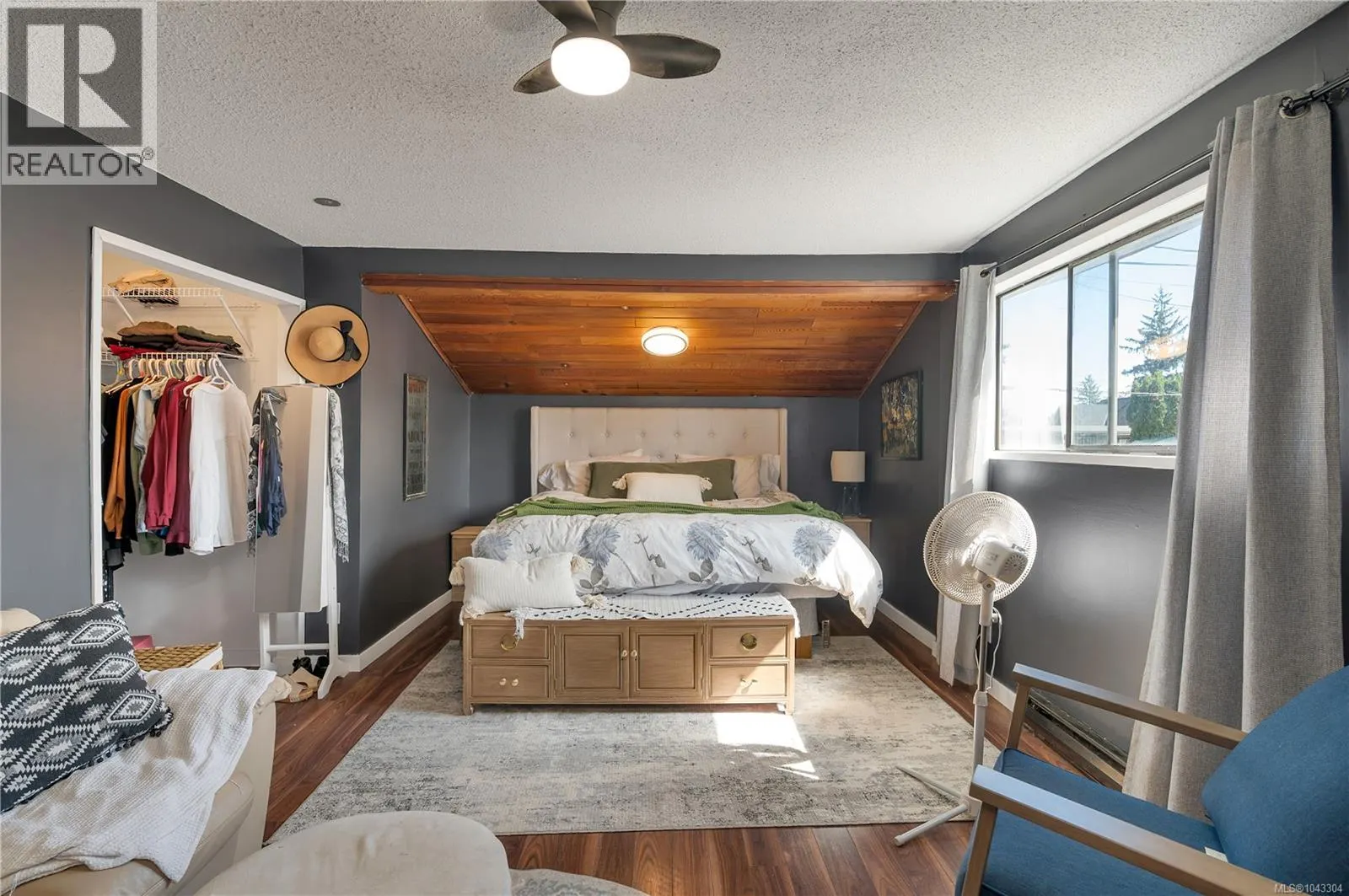 221 Hilchey Rd
