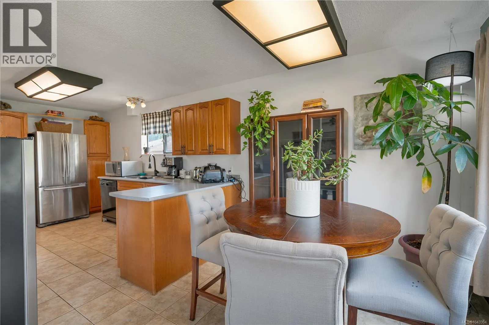 221 Hilchey Rd