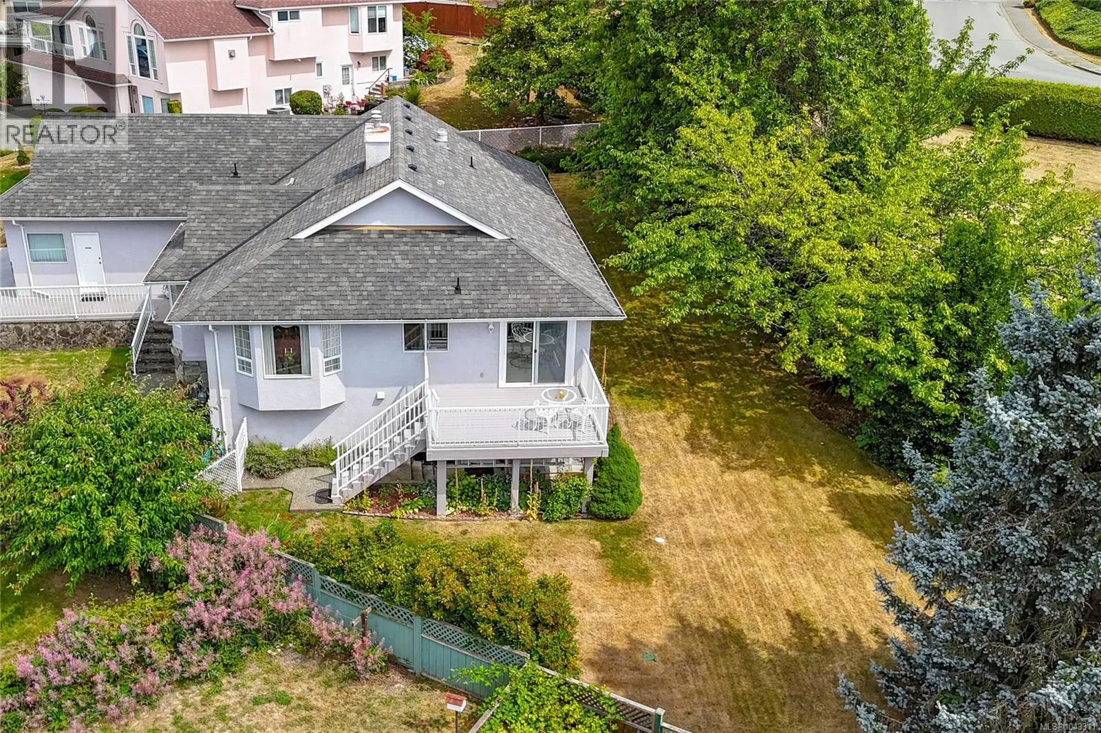 6113 Denali Dr