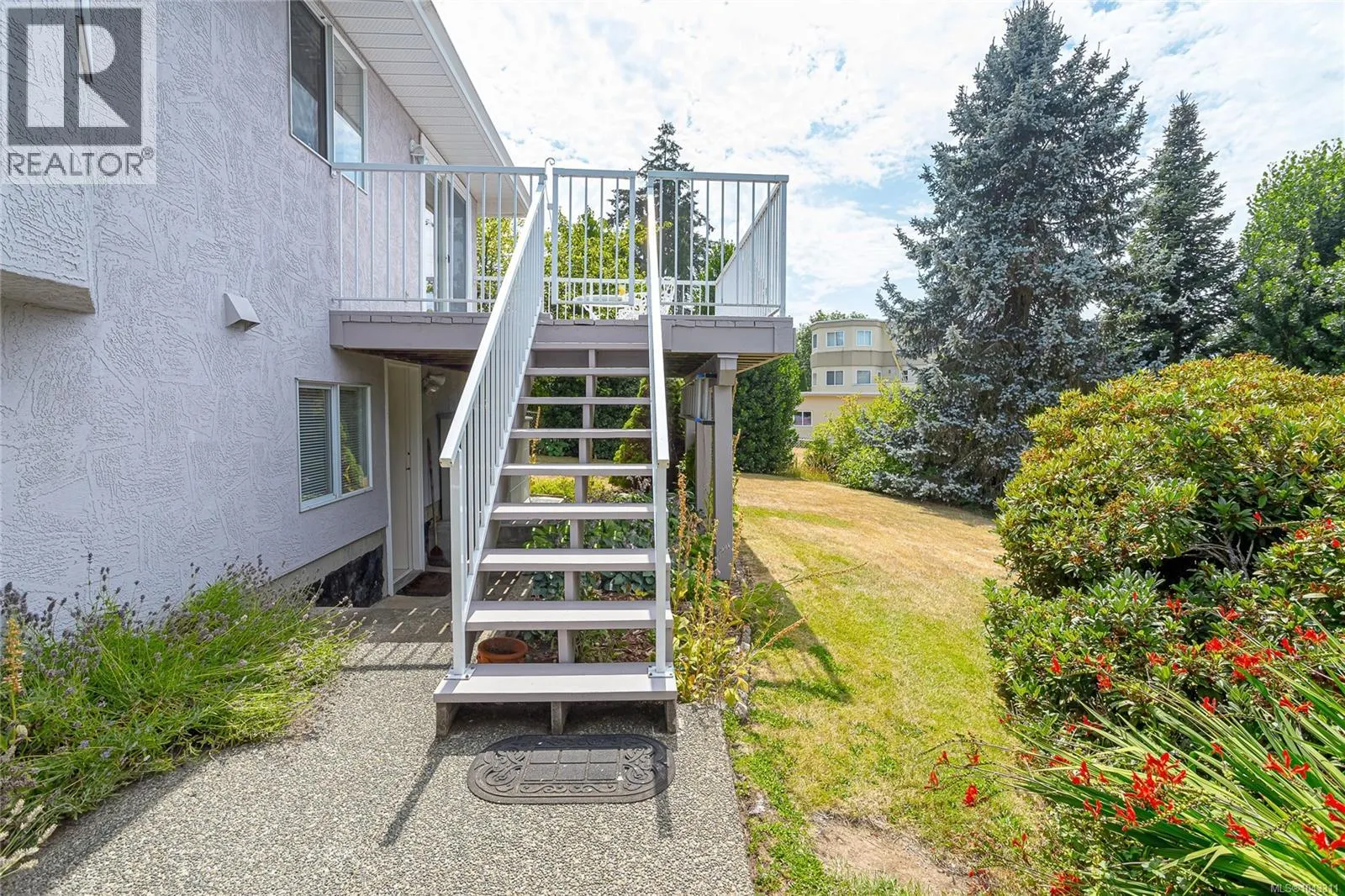 6113 Denali Dr