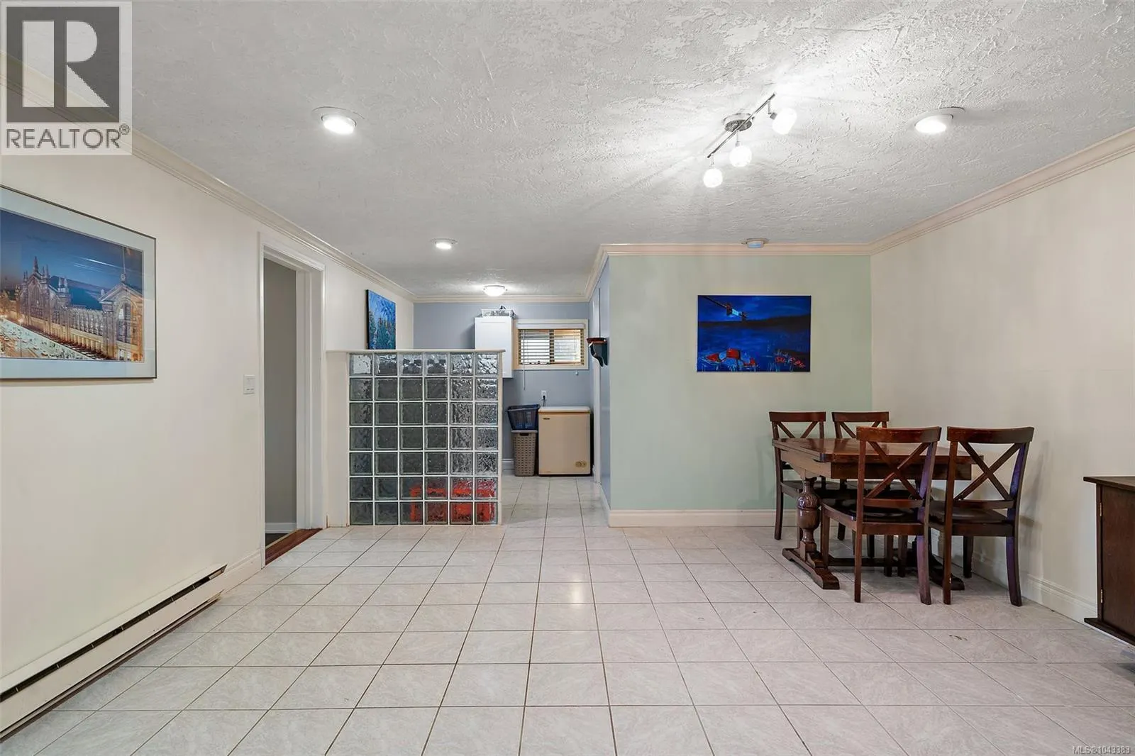 2197 Henlyn Dr