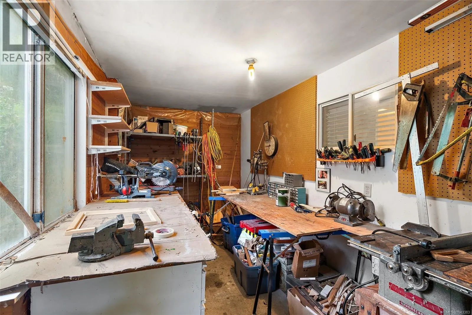 2197 Henlyn Dr