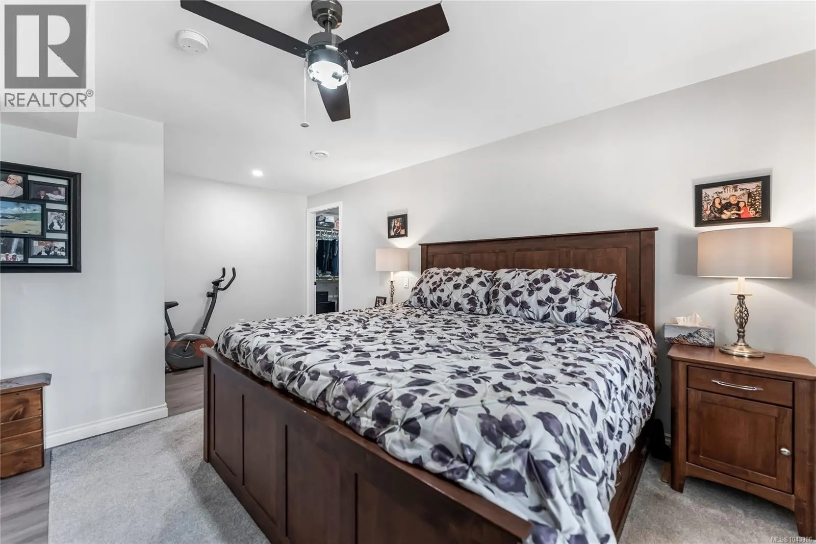 6037 Stonehouse Pl