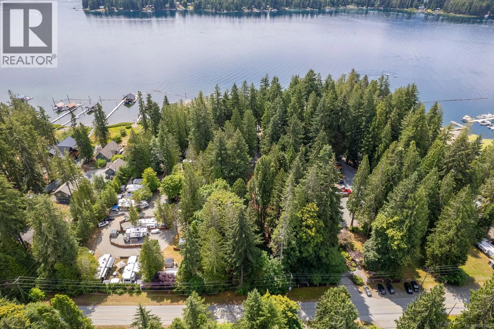 S3 10324 Lakeshore Rd