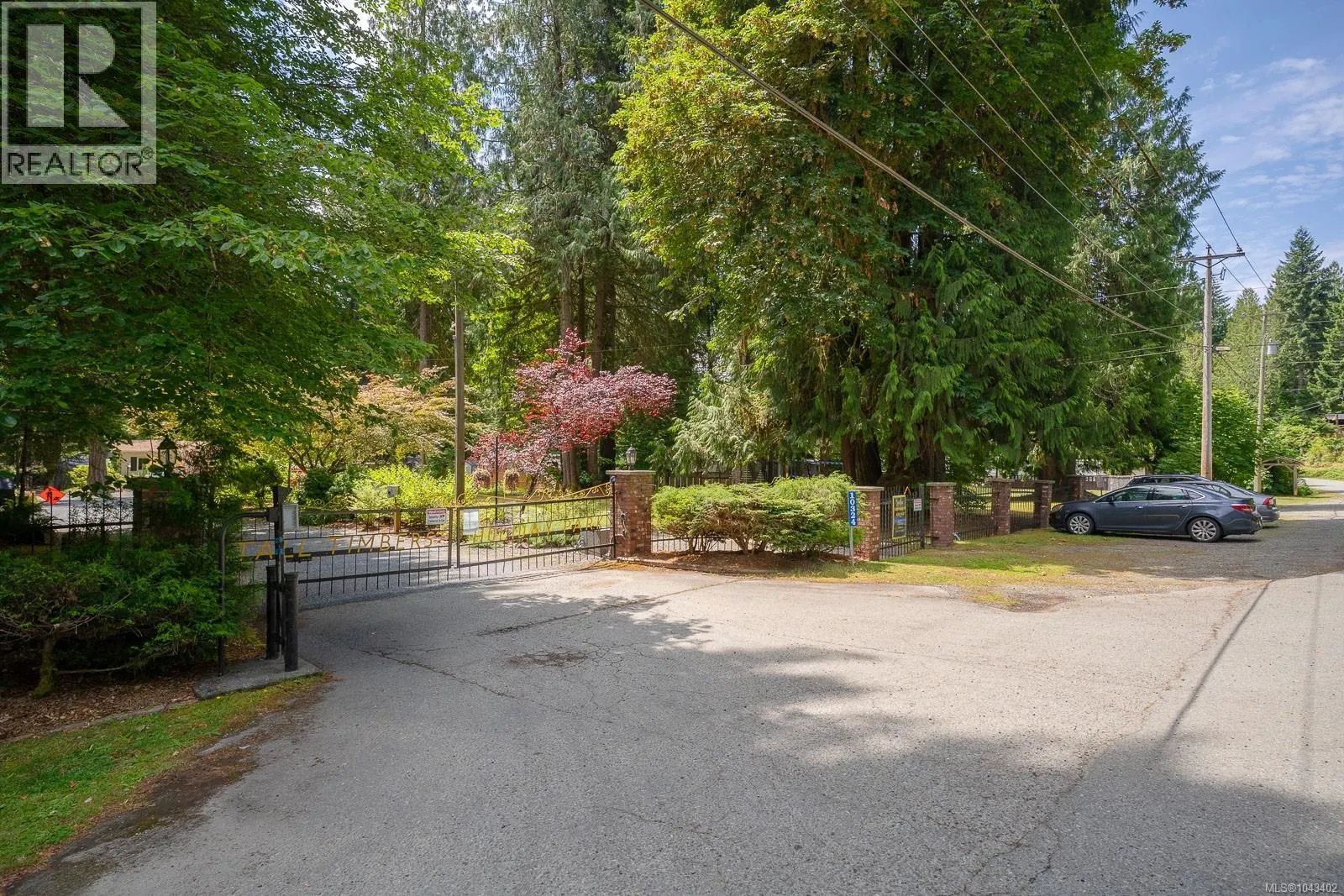 S3 10324 Lakeshore Rd