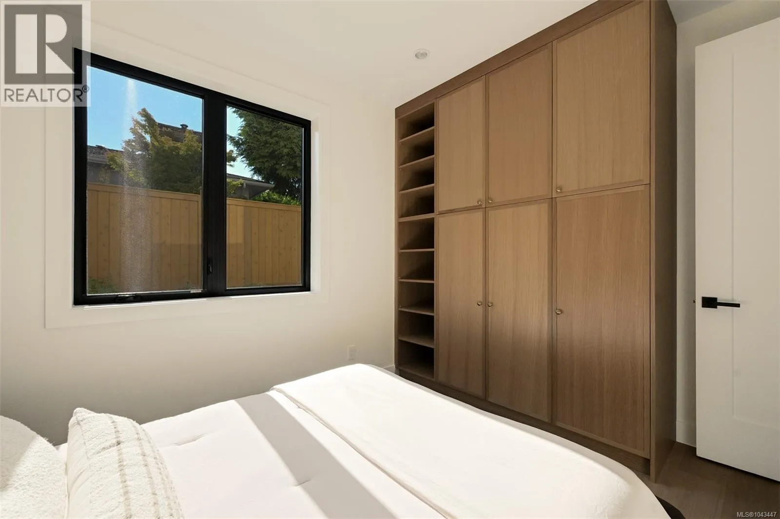 1 3080 Oakdowne Rd