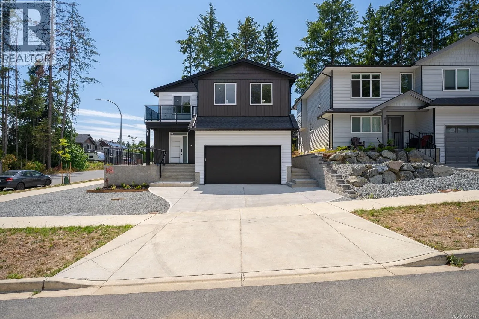 351 Avaani Way