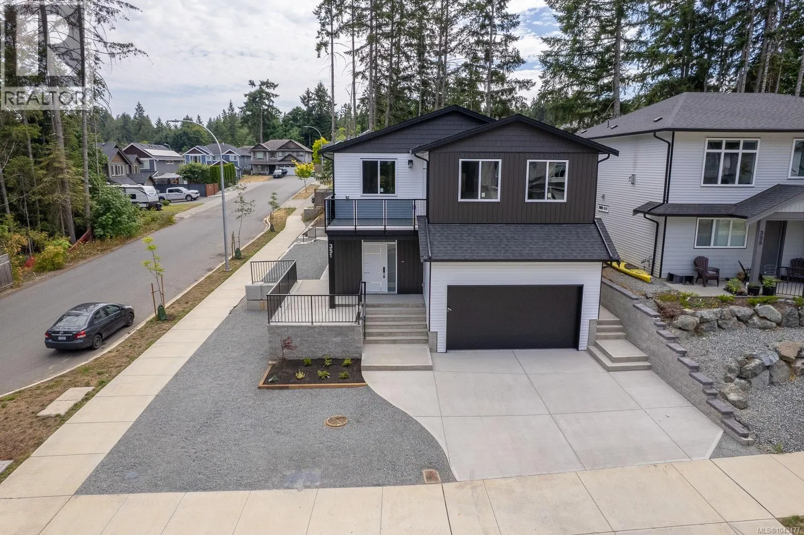 351 Avaani Way