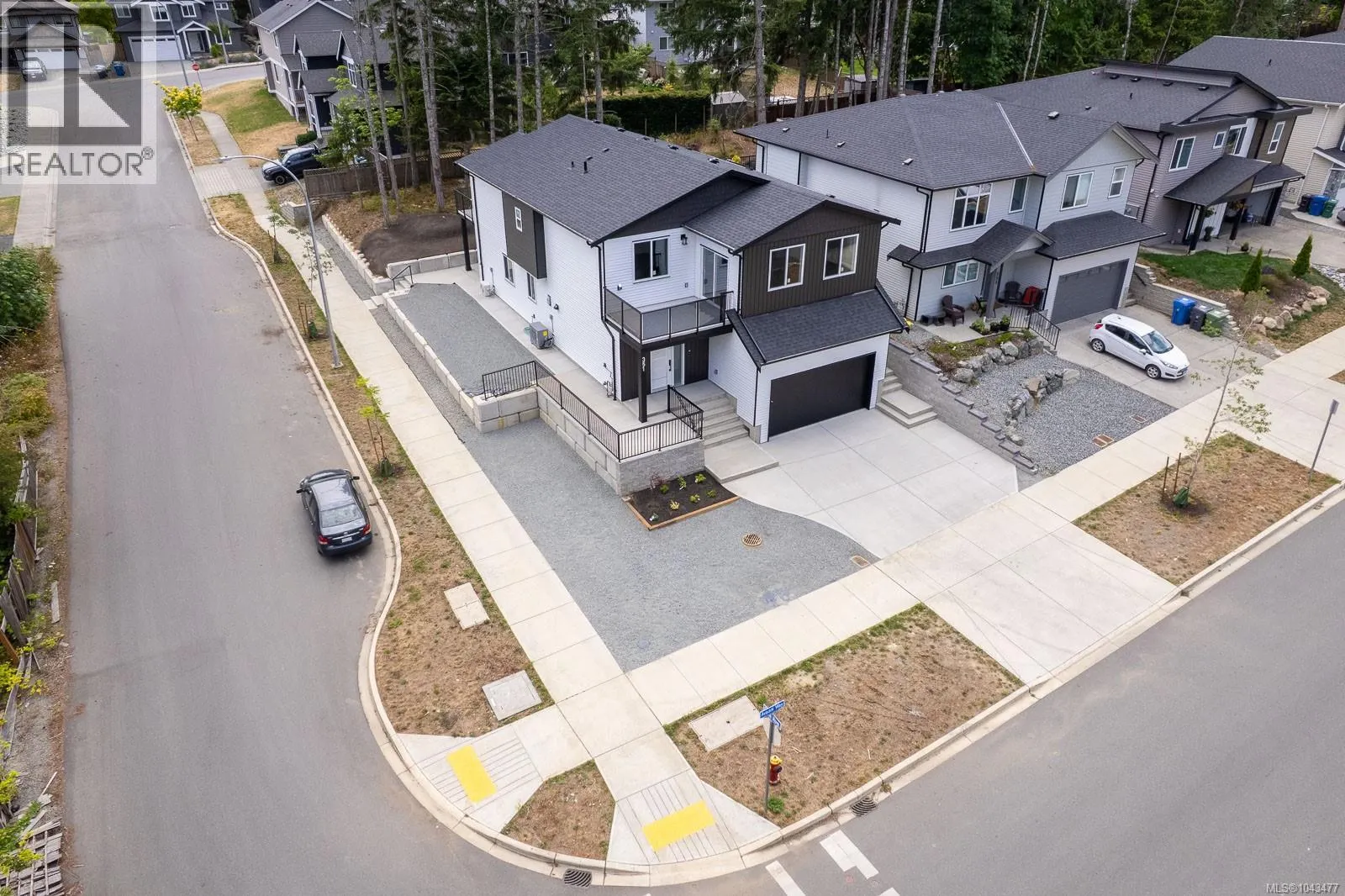 351 Avaani Way
