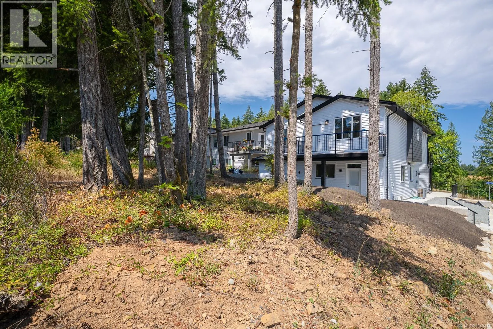 351 Avaani Way