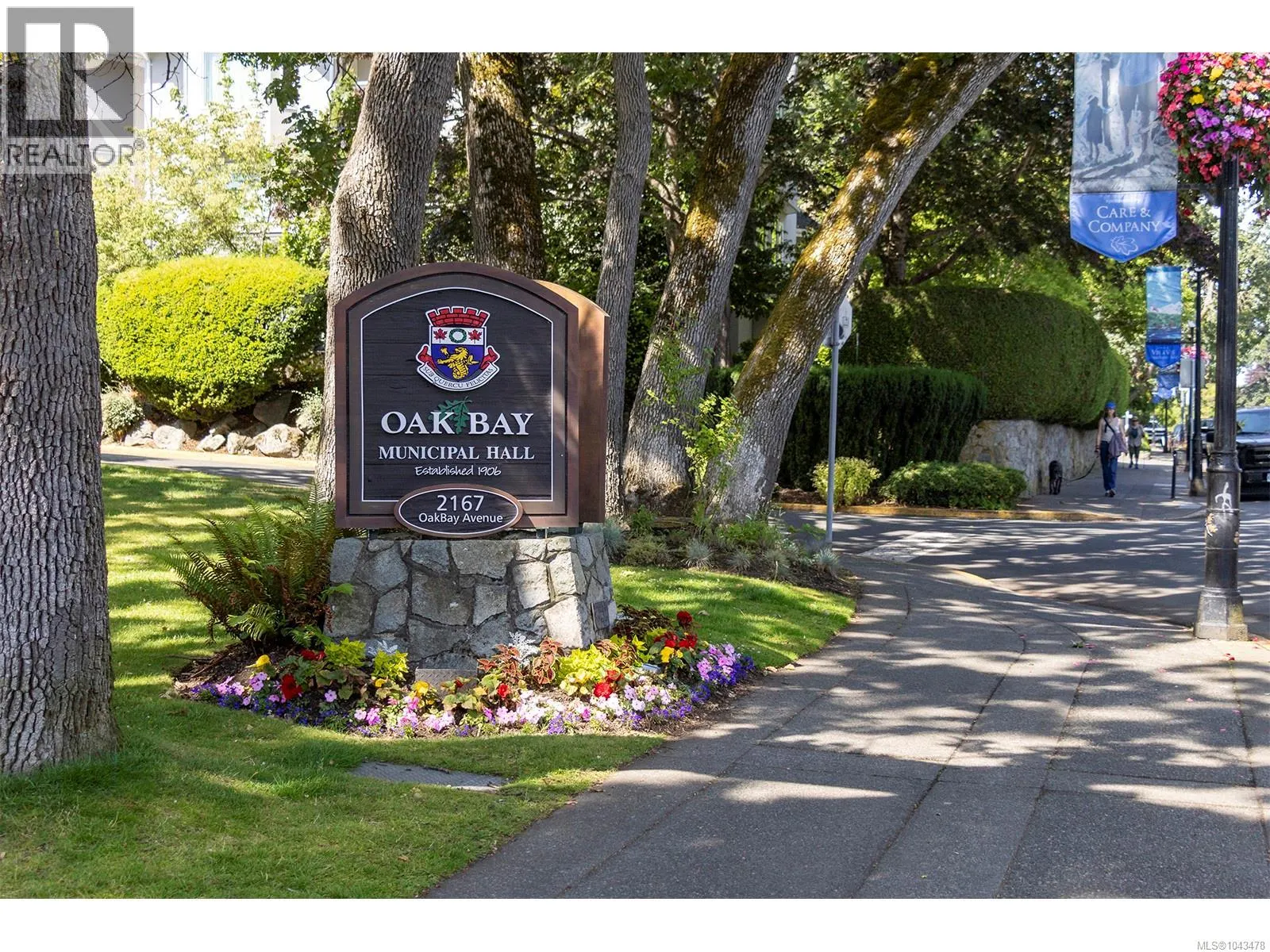 307 2095 Oak Bay Ave